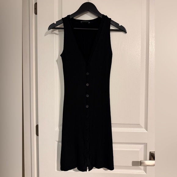 Babaton Dresses & Skirts - Babaton Black Button-Down Midi Dress